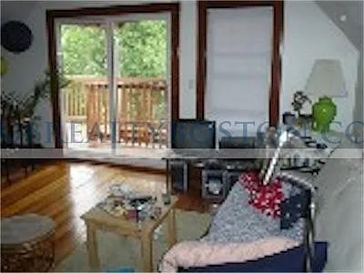 14 Gardner St #1R — Photo 6