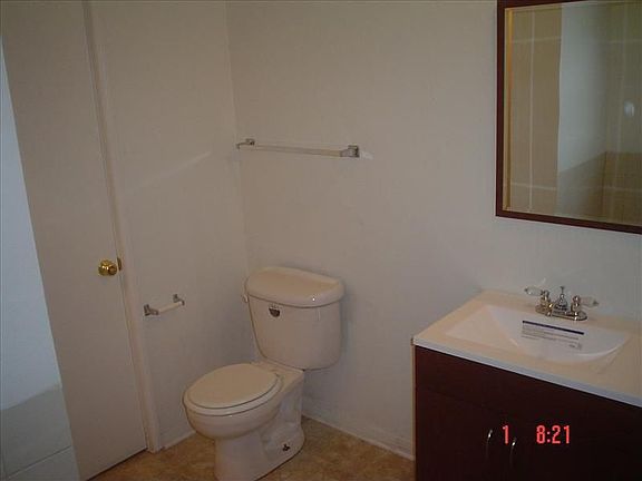4th image of 157 22nd St