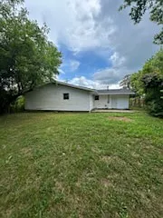 Building Photo - 1203 E Creek Ave