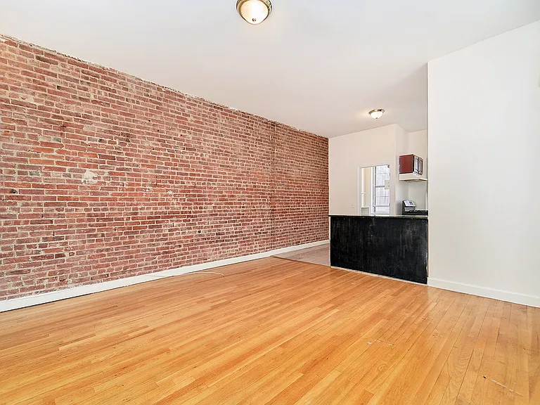 147 W 111th St #7 — Photo 3