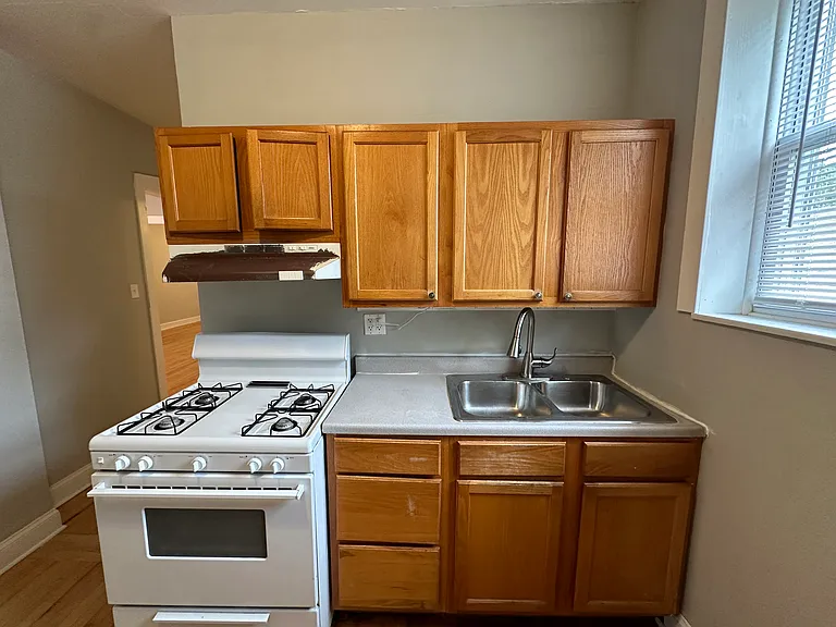 5219 N Christiana Ave — Photo 11