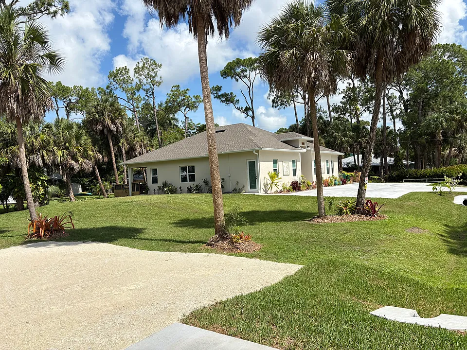 4261 Kathy Ave