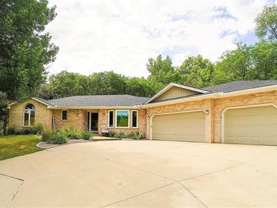 180 W 40th St, Sioux City, IA, 51104