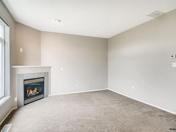 5th image of 2291 Crestview Dr S