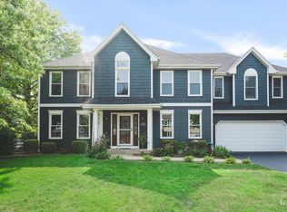 90 Hillhurst Dr, Cary, IL 60013