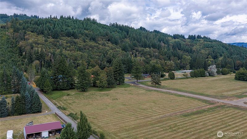 2nd image of 158 Sawmill Road