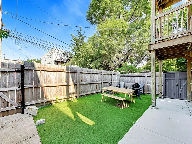 824 N Maplewood Ave #G — Photo 21