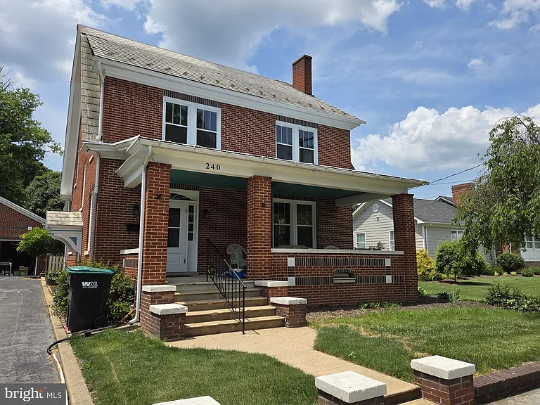 240 S Holliday St — Photo 2