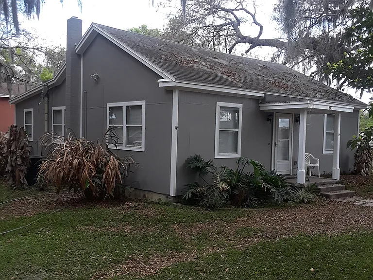 613 Shepard Ave — Photo 1