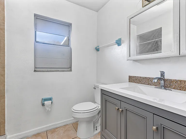 2474 Rouse Rd — Photo 14