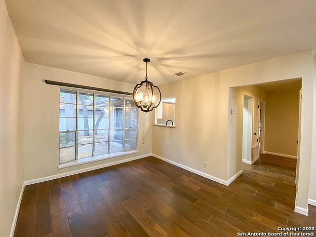 11039 Whisper Valley St — Photo 8