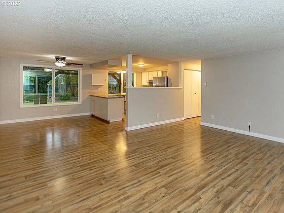 4th image of 1207 NE 85th Ave
