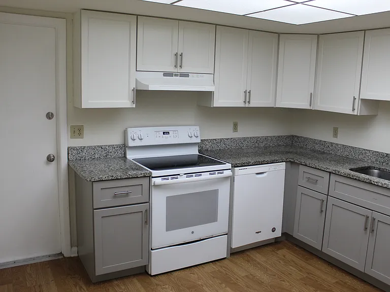 15808 Spring Crest Cir — Photo 5