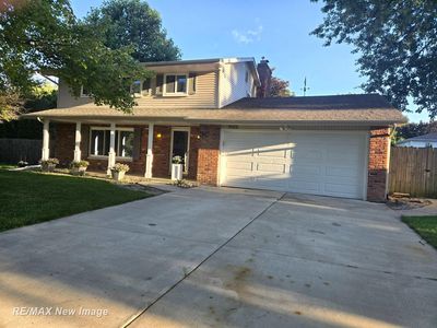 7911 Bonny Dr, Saginaw, MI, 48609