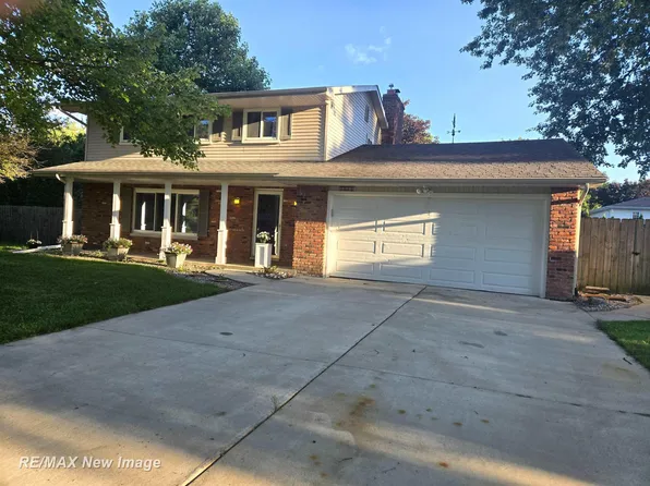 7911 Bonny Dr, Saginaw, MI 48609