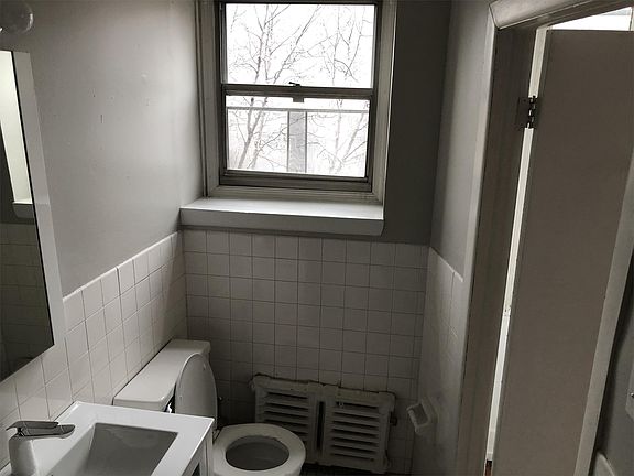5th image of 1114 Spruce St #18060029