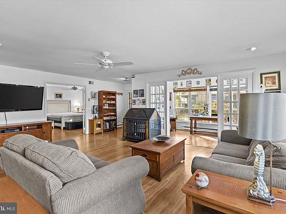 5th image of 500 Buckingham Dr