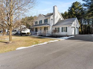 24 Hampton Ct, Queensbury, NY 12804