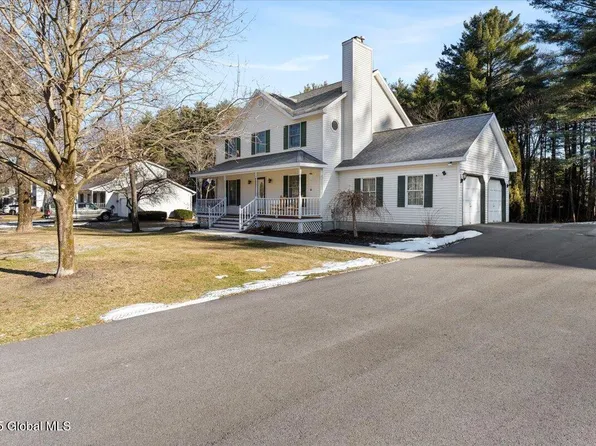 24 Hampton Court, Queensbury, NY 12804