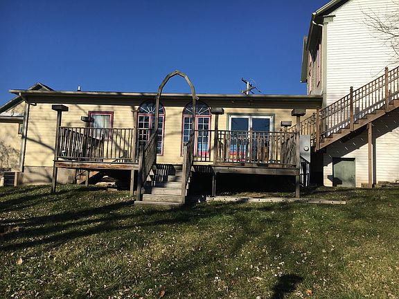 4th image of 209 Eastern Ave