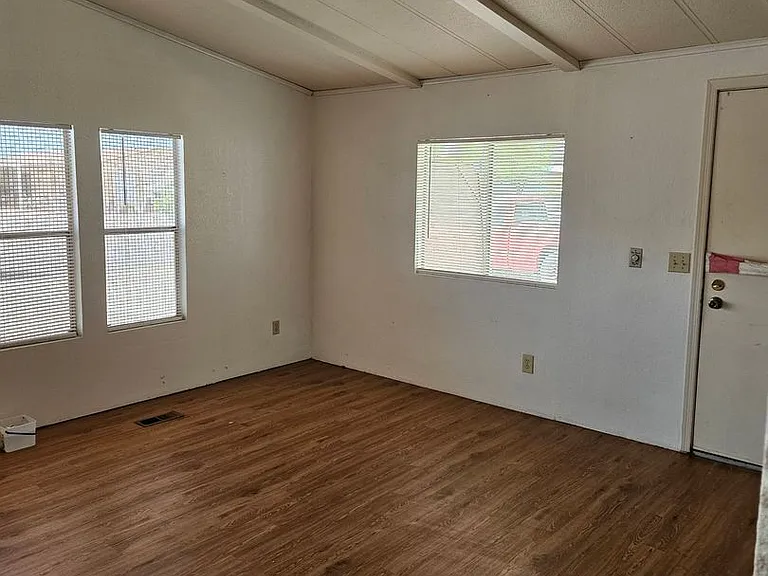 7622 E Jan Ave — Photo 6