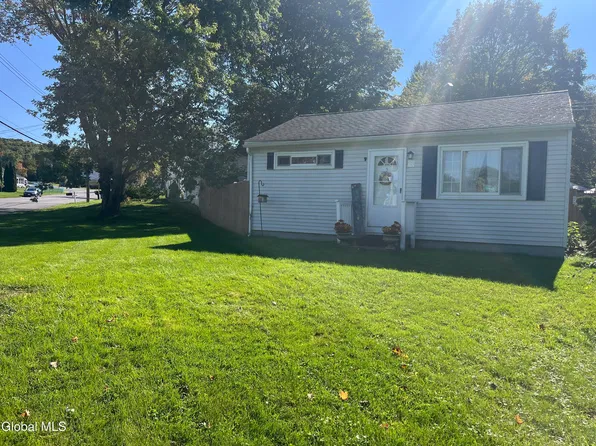 33 Plaske Drive, Schenectady, NY 12309