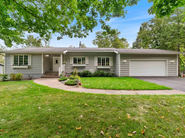 1020 Redbud St, Duluth, MN 55811