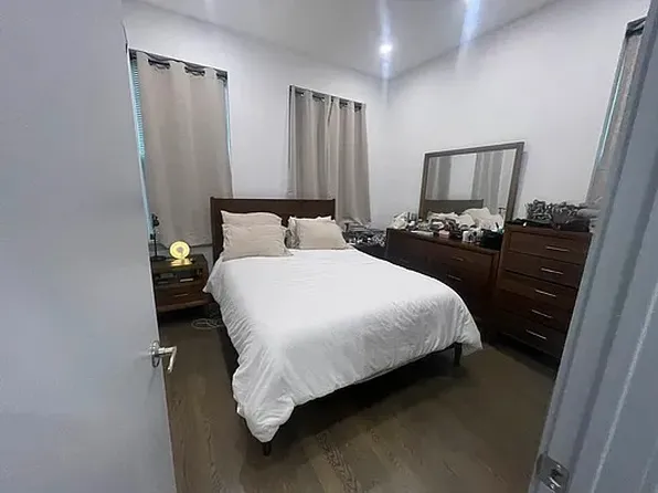 22-75 28th Street image 10 of 12