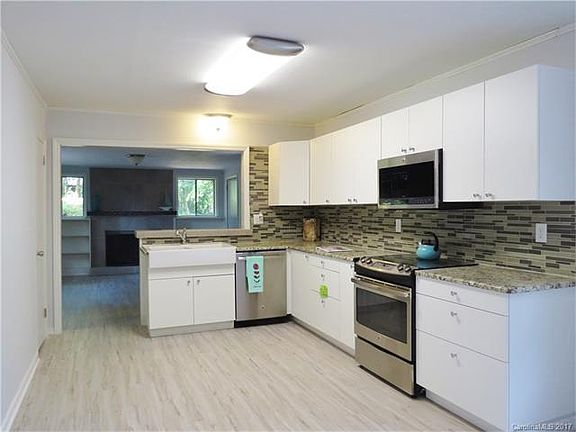 4th image of 1115 Wood St #7-10