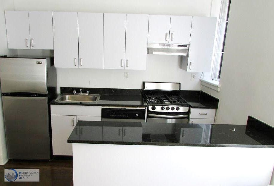 2nd image of 71 W 12th St APT 1G