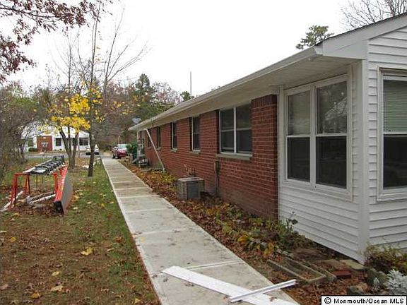2nd image of 265 Laurel Place #D
