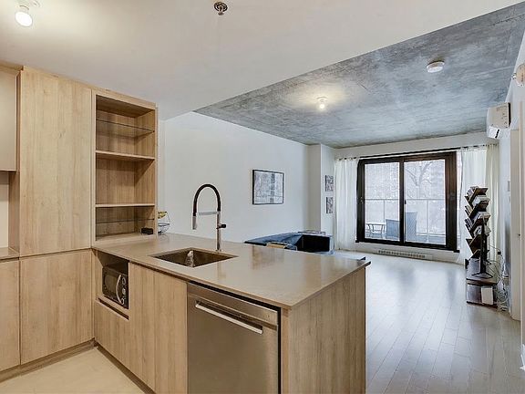 3rd image of 170 Rue Rioux #413
