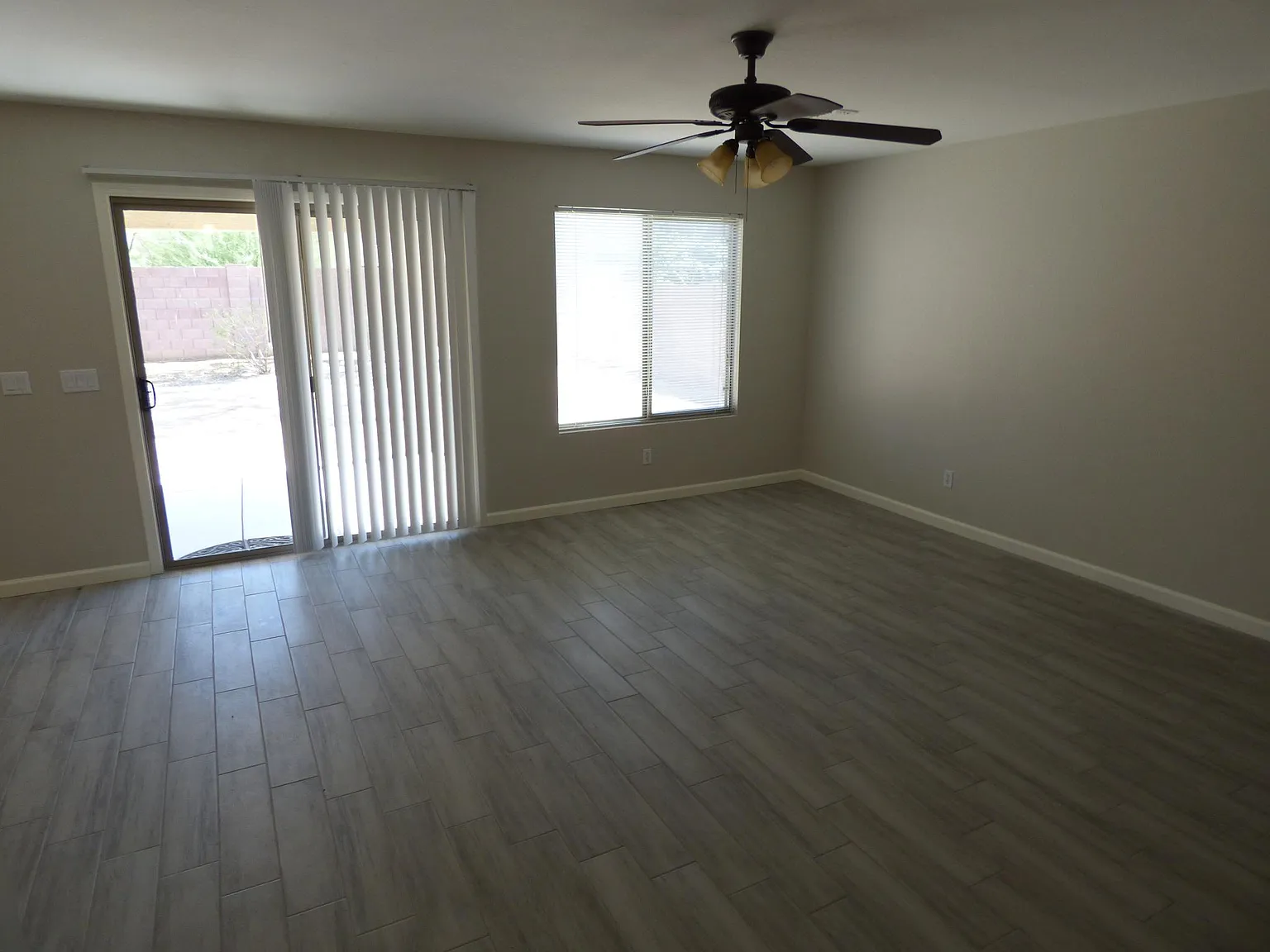 4 bed, 2224 sqft, $1,975 — Photo 4