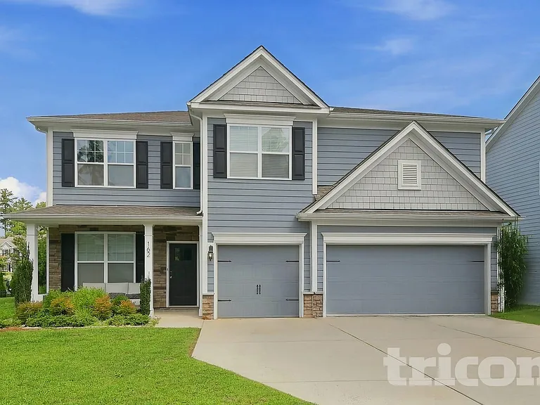 162 Blueview Rd — Photo 1