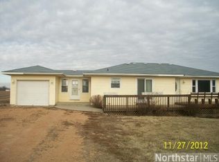 6430 160th St, Glencoe, MN 55336