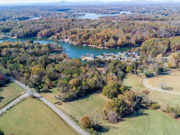 LOT 6 Isle Of Pines Dr, Moneta, VA 24121