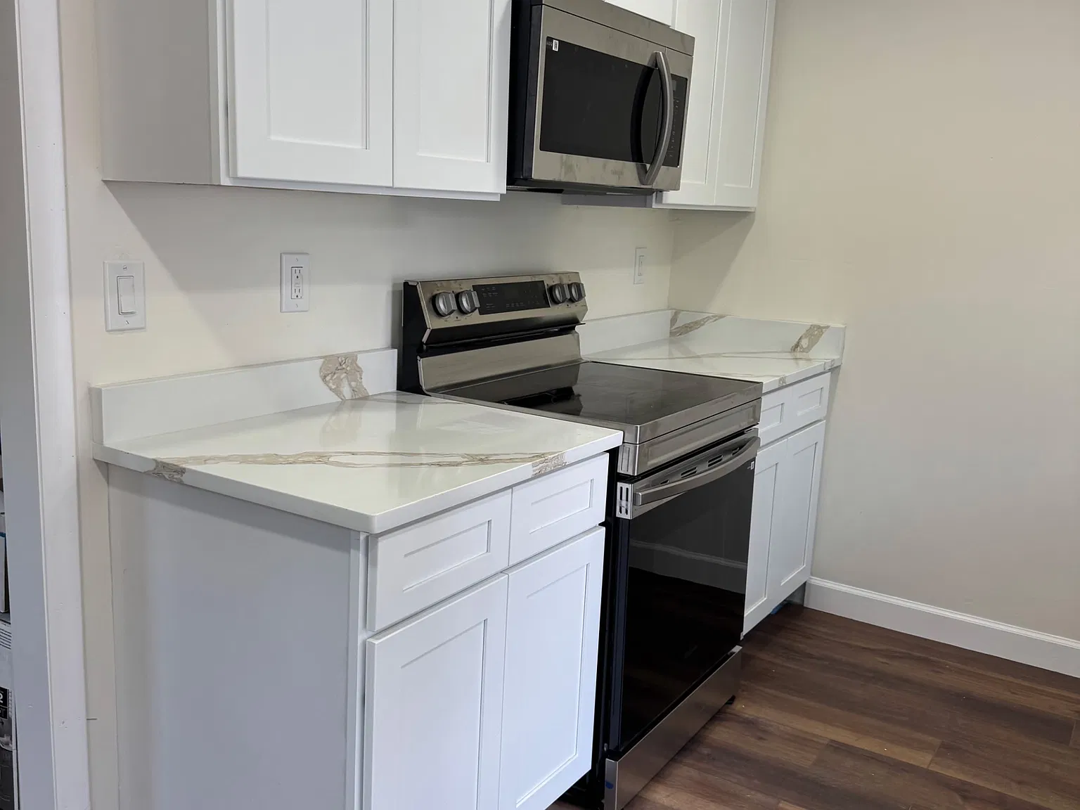 4 bed, 2000 sqft, $4,600 — Photo 3