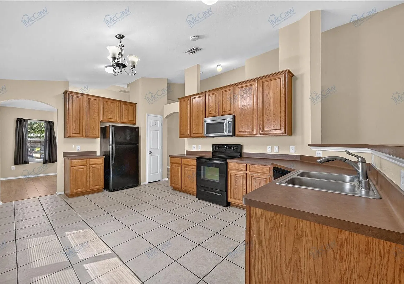 Welcome to 10104 Sourwood Dr in Keller! — Photo 3