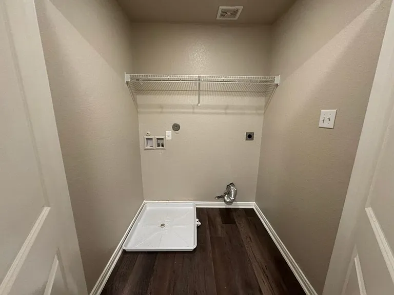 2906 Lavender Mdw — Photo 17