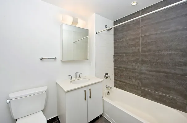 Rented by Astoria Realty | media 14