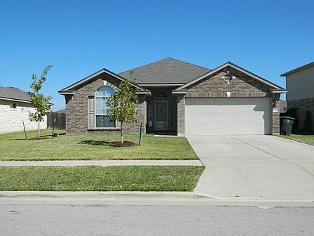 1st image of 5301 Golden Gate Dr
