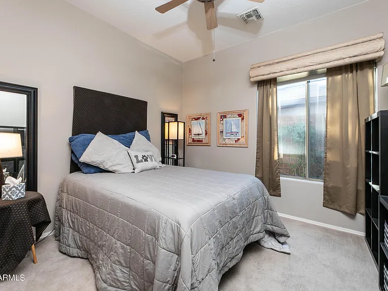 1537 W Spirit Dr — Photo 18