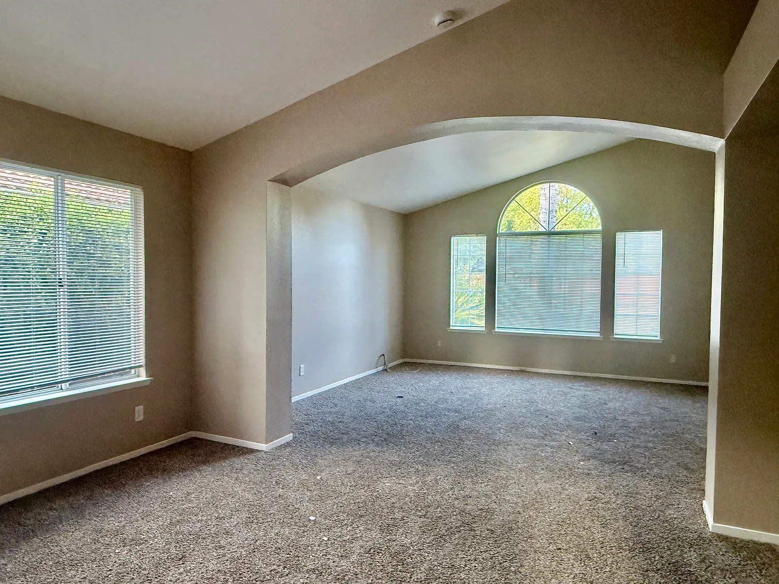 8357 N Barton Ave — Photo 2