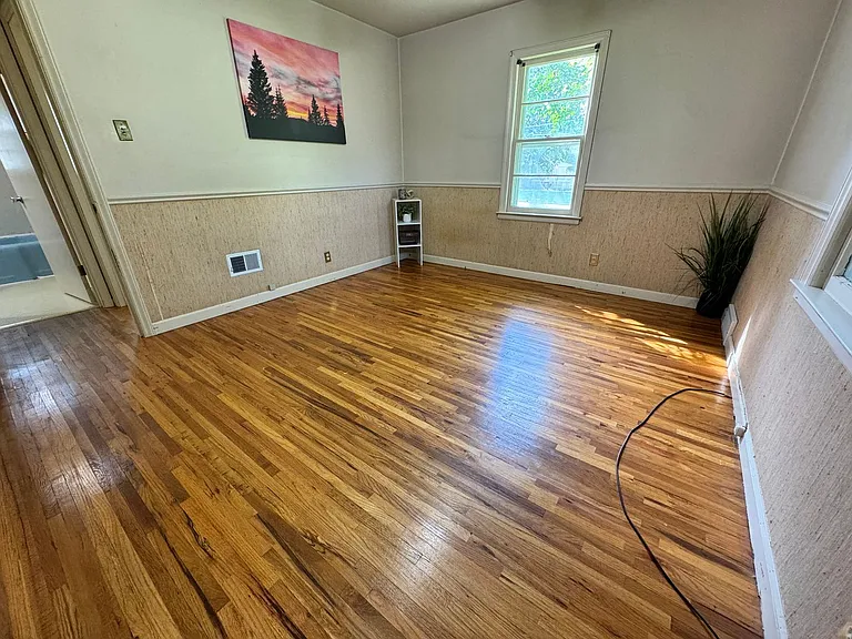 100 Norfolk Rd — Photo 35