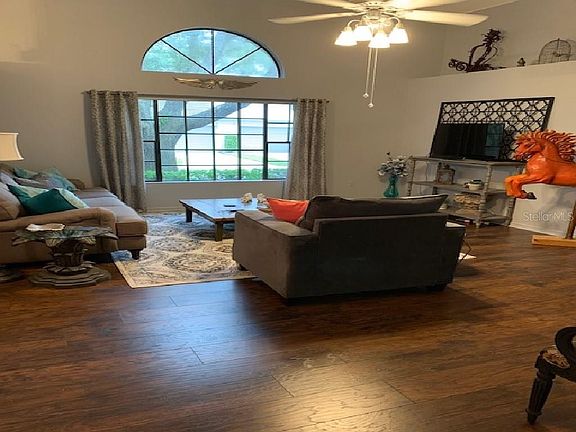 5th image of 4245 Brentwood Park Cir