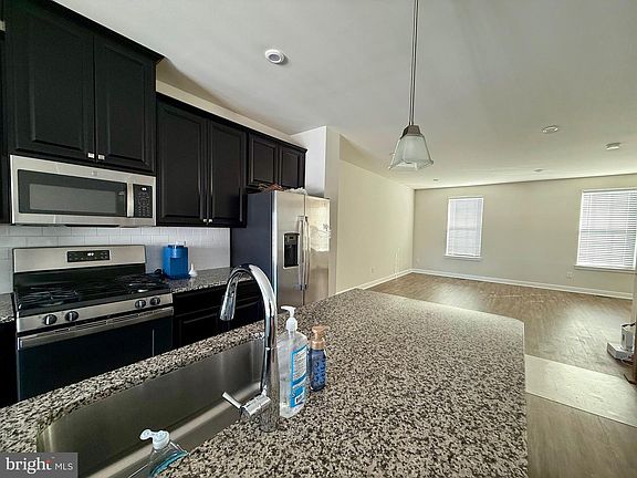 3rd image of 7 Union Way