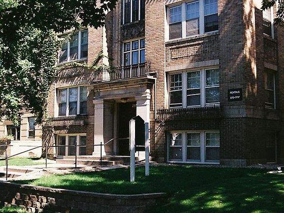 3rd image of 2115 Blaisdell Ave APT 104