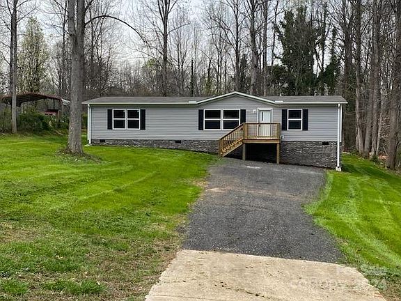 2nd image of 161 Arbor Dr