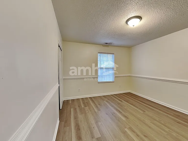 900 Arbor Greene Dr — Photo 17