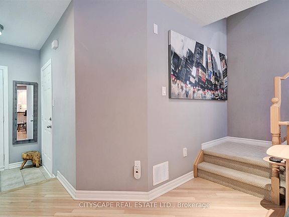 2nd image of 353 Sparrow Cir